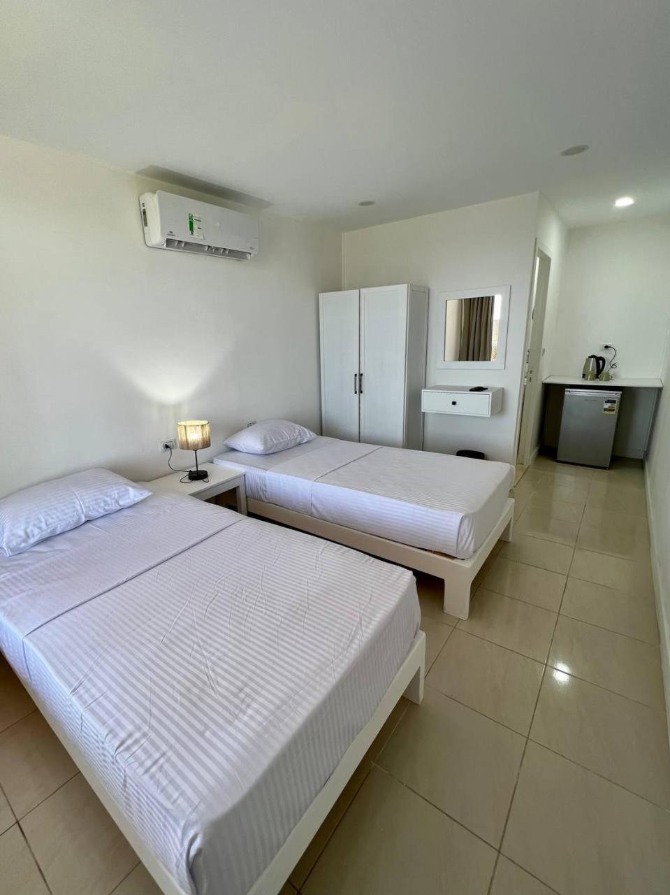 Serafy City Center Hostel And Pool For Foreigners Adults Only Hurghada Quarto foto